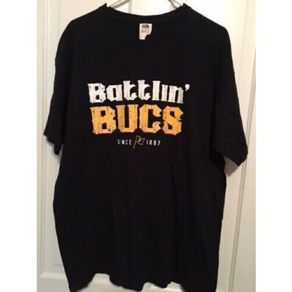 PITTSBURGH PIRATES BATTLIN' BUCS SIZE XL T-SHIRT